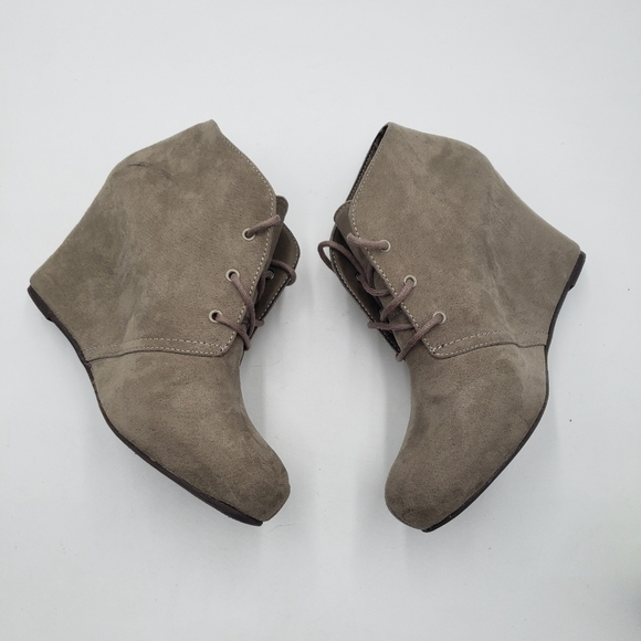 X Appeal Flynn Womens 8 Wedge Bootie Tan Fabric Lace Up 3.5 In Platform - Picture 6 of 9